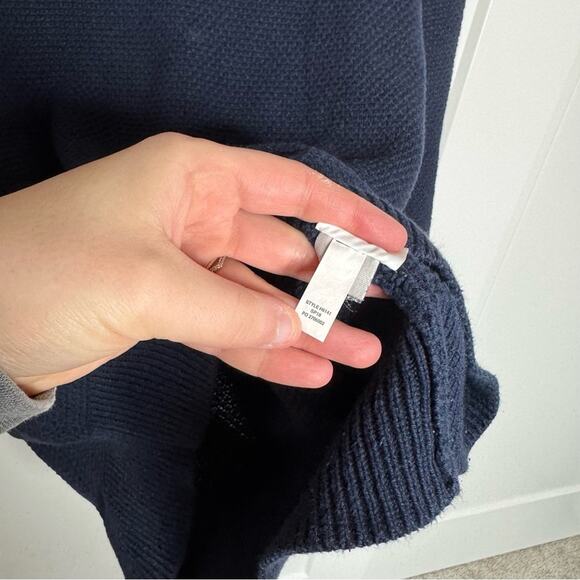 J. Crew Moss Stitch Navy Blue Chunky Knit Crewneck Sweater Size Medium - Picture 4 of 5